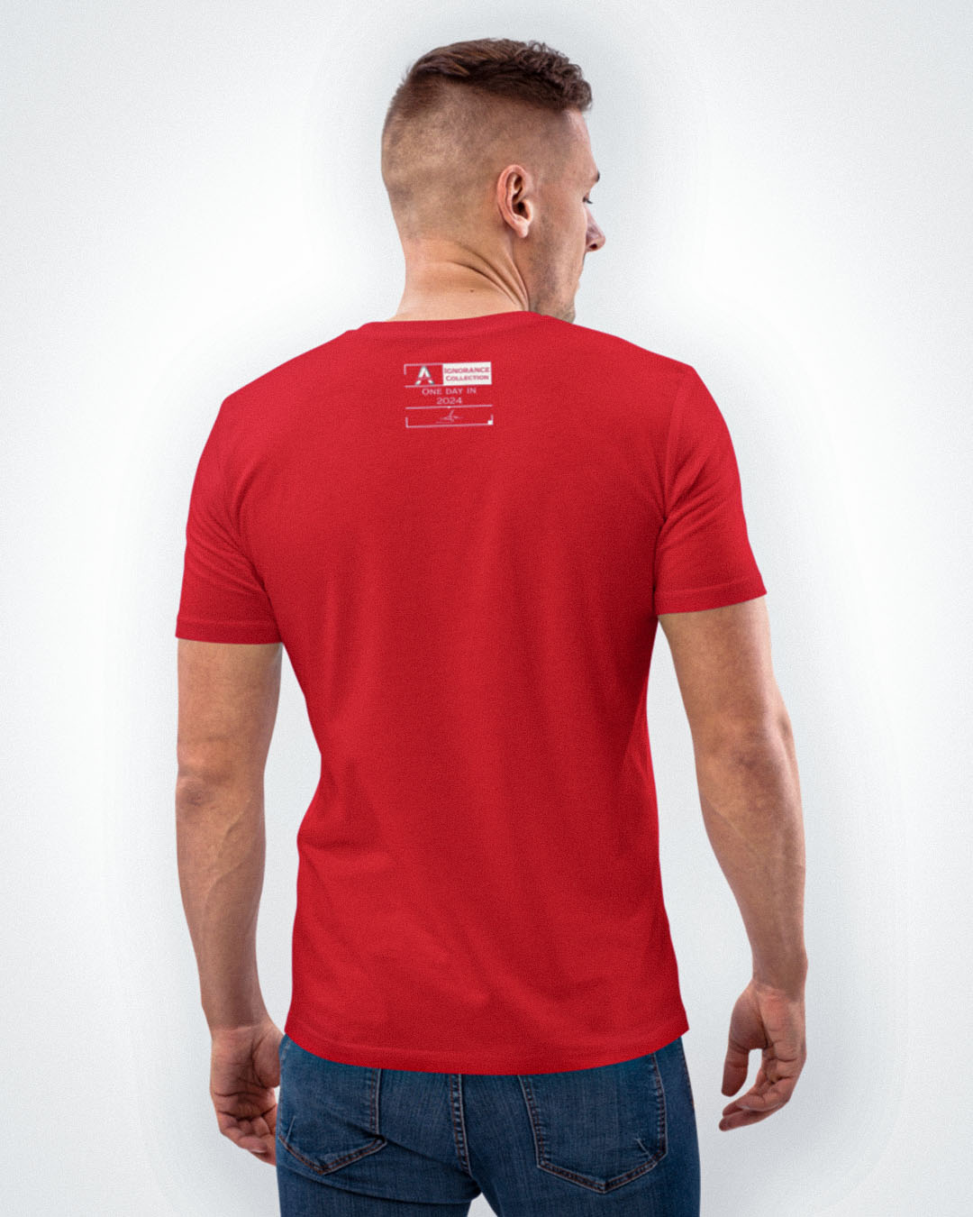 Mannequin homme de dos, portant le maillot original rouge Ignorance