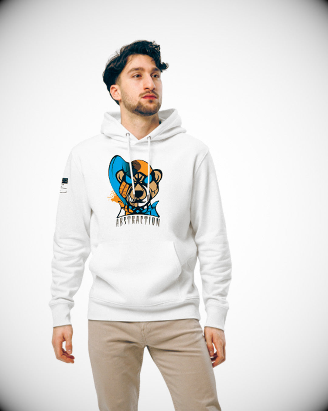 Mannequin homme de face, portant le sweat à capuche original Abstraction 3