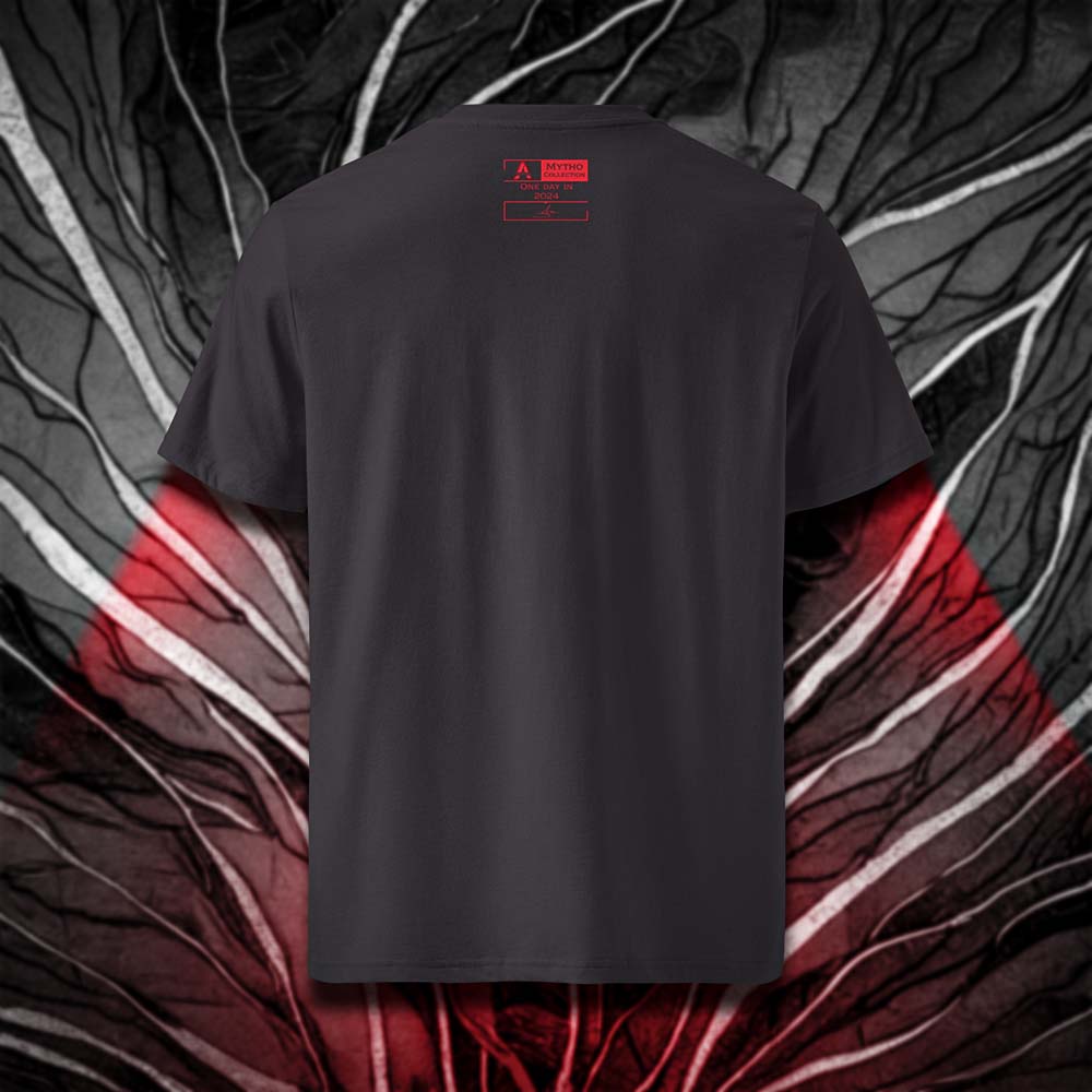 T-shirt unisexe anthracite, vu de dos et portant l'étiquette de la collection "Mytho" coloré en  rouge écarlate