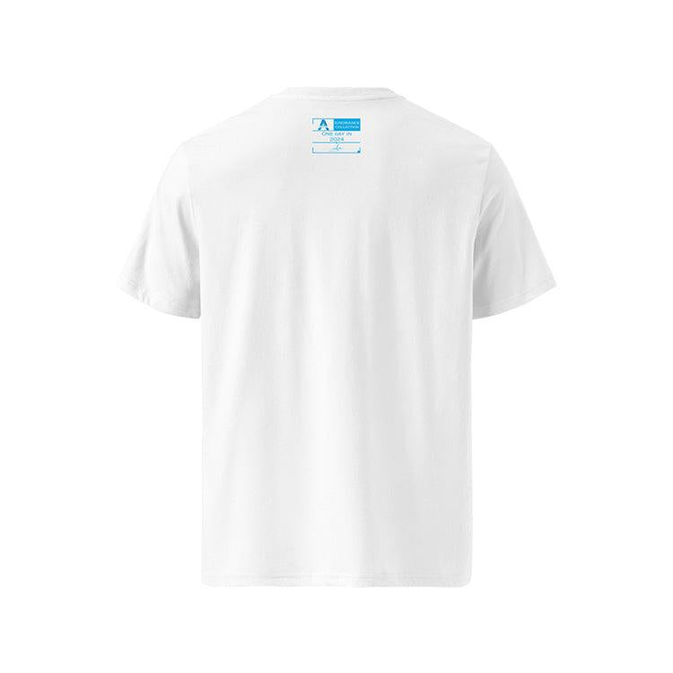 T-shirt unisexe blanc, vu de dos et portant l'étiquette de la collection "Ignorance" coloré en cyan