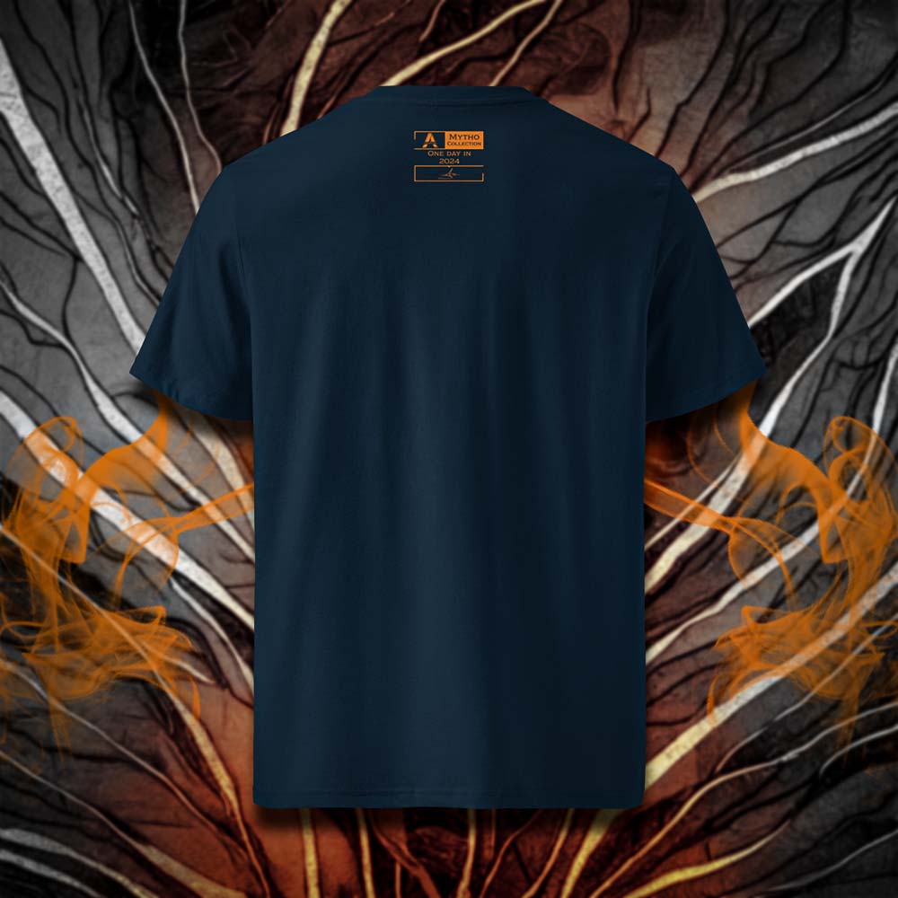 T-shirt unisexe french navy, vu de dos et portant l'étiquette de la collection "Mytho" coloré en mandarine