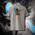 T-shirt unisexe gris clair, vu de dos et portant le design "Abstraction 3" coloré en noir et cyan