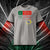 T-shirt unisexe gris clair, vu de face et portant le design "Mytho Original" aux couleurs du Portugal