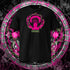 T-shirt unisexe noir, vu de face et portant le design "Ignorance" coloré en magenta