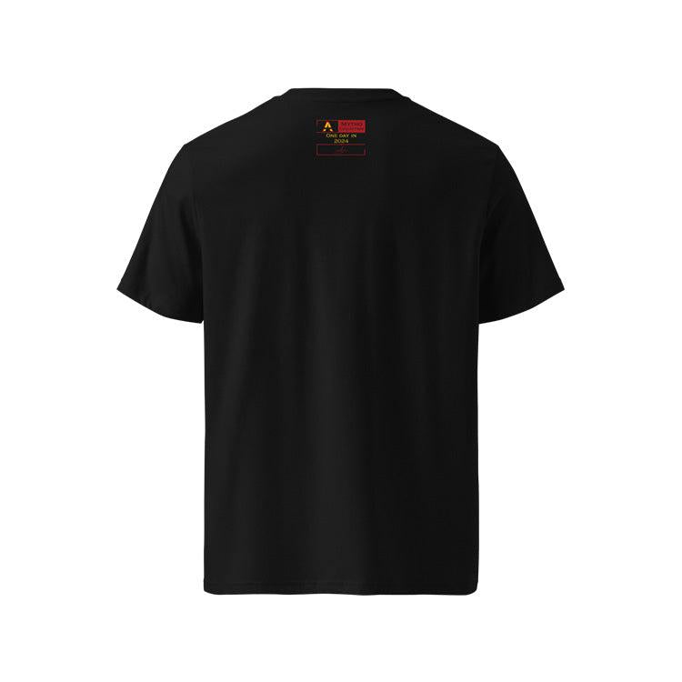 T-shirt unisexe noir, vu de dos et portant l'étiquette de la collection "Mytho" aux couleurs de l'Espagne