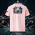 T-shirt unisexe rose, vu de dos et portant le design "Abstraction 1" coloré en noir et cyan