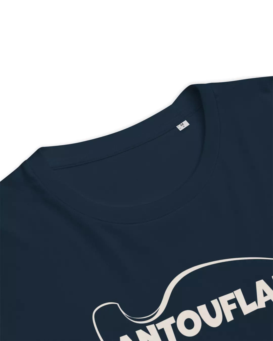 Col du t-shirt french navy pantouflard vu de près